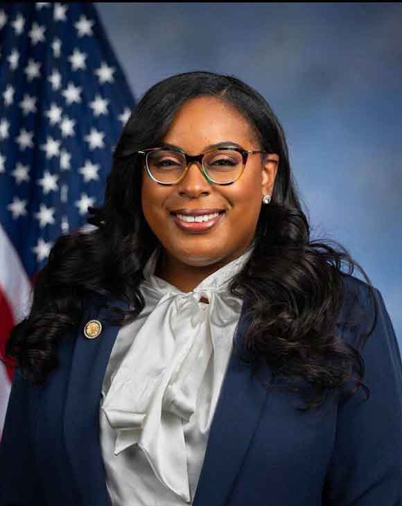 BREAKING Black Member Of Congress Charged With “Assaulting” ICE Officials In Major Escalation By Trump Administration Pic