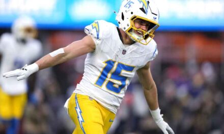 Chargers Clinch Playoff Berth in Commanding Win Over Patriots