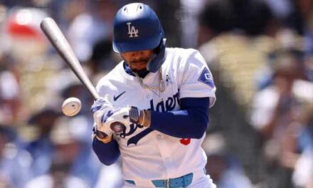 Dodgers Betts out for awhile