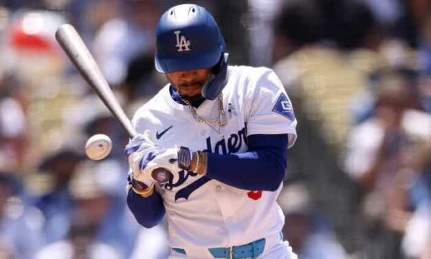 Dodgers Betts out for awhile