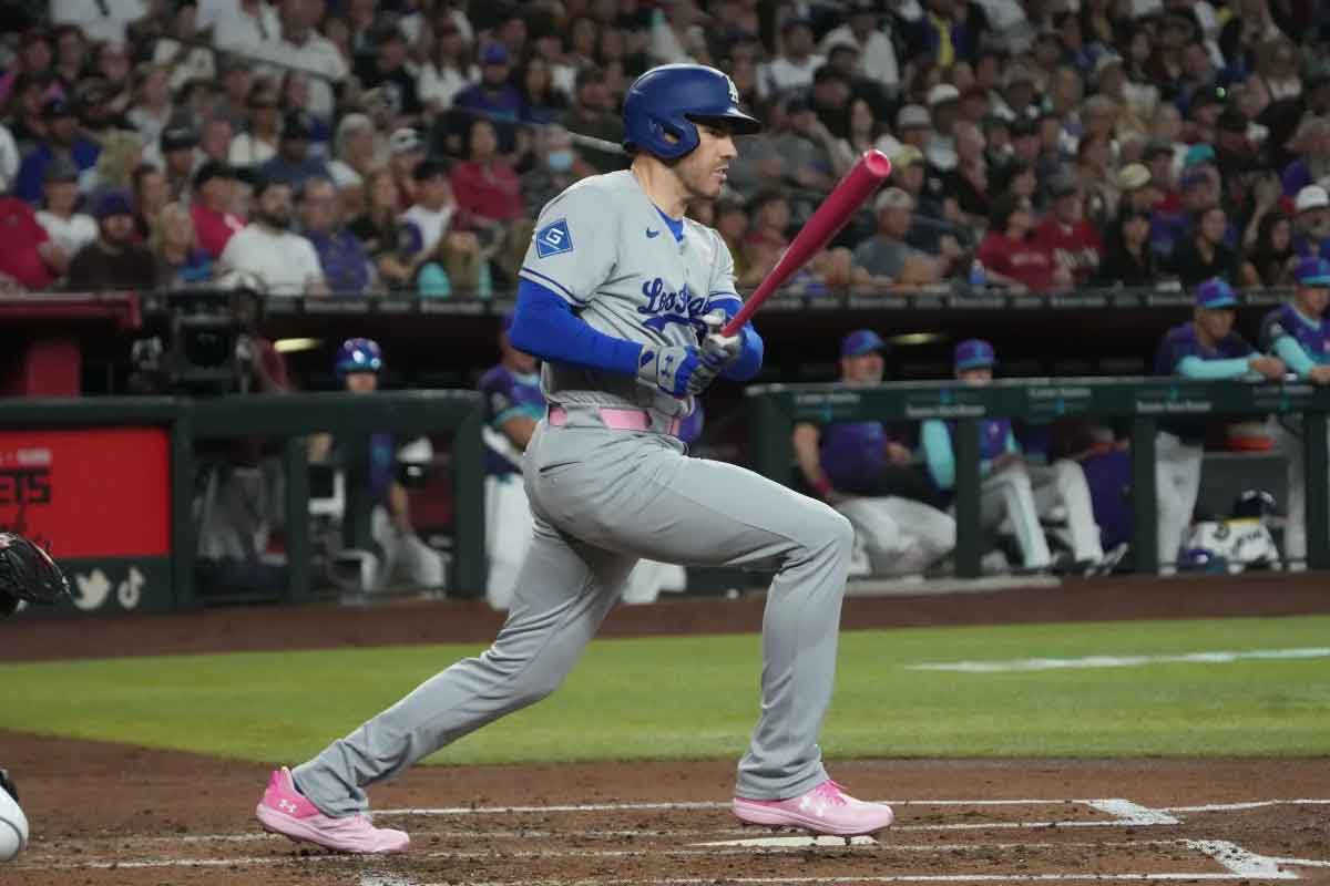 Dodgers Salvage Split With D Backs, But Rotation Takes Another Hit Pic