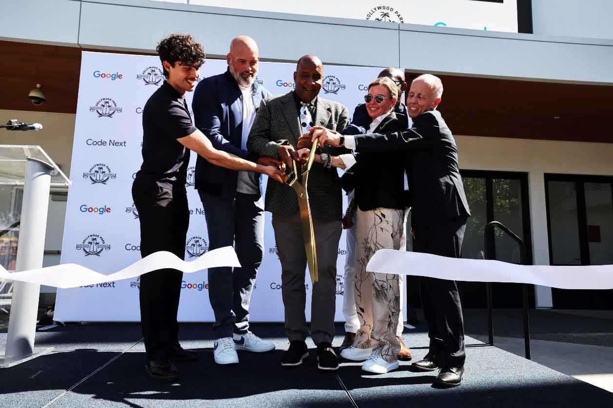 Rams, Hollywood Park, And Google Launch Tech Lab For Inglewood Youth Pic