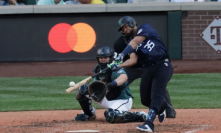 Diaz Helps National League End Streak 