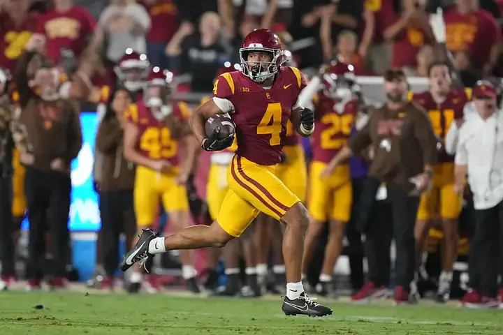 USC Rolls Past Louisiana