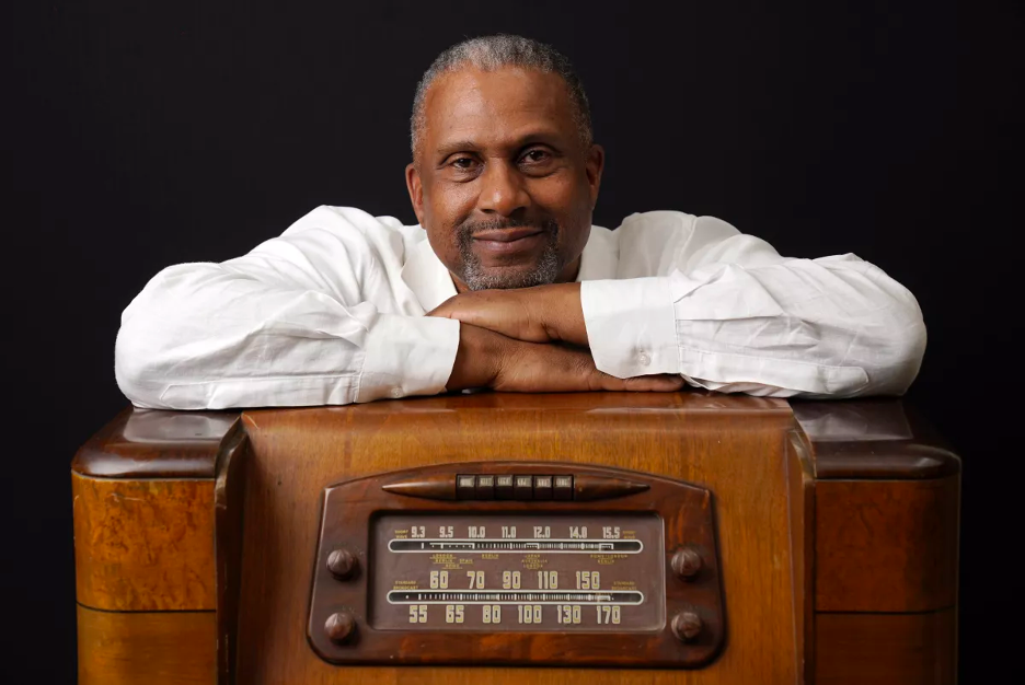 Tavis Smiley’s #MeToo exile didn’t last. Inside his comeback on L.A