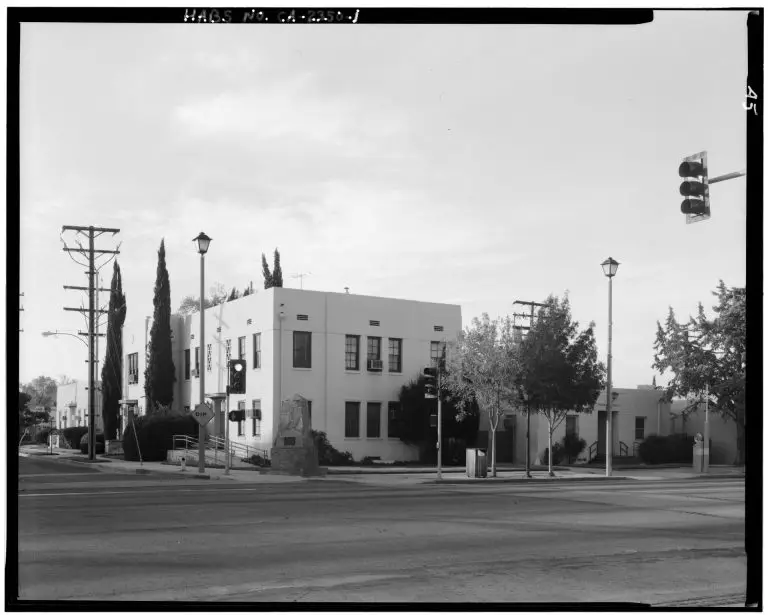 LANCASTER COUNTY CENTER FROM LANCASTER BOULEVARD, CAMERA FACING SOUTHWEST. - Lancaster County Center, 4845 Ceder Avenue, Lancaster, Los Angeles County, CA
